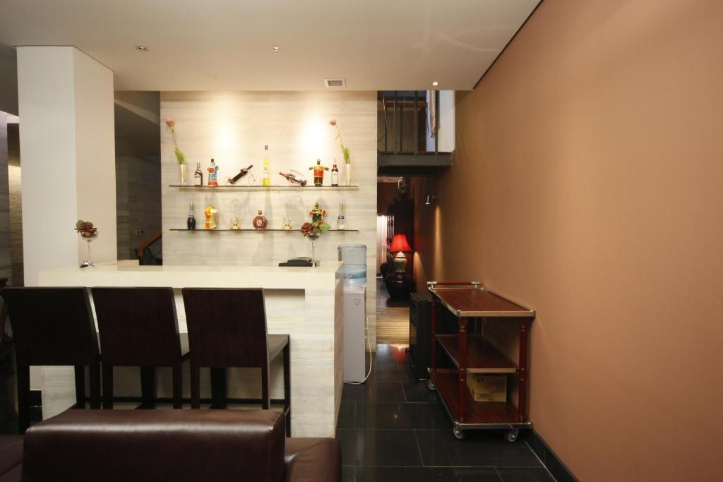 Shichahai Sandlwood Boutique Courtyard Beijing